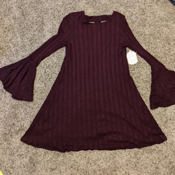 Altar'd State dress. Size small. NWT. Long sleeve. - Picture 6 of 11